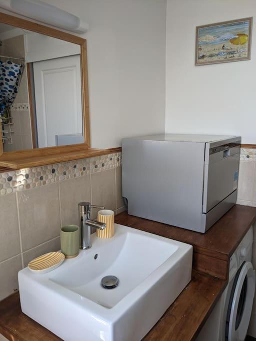 Appartement Calme A 300 M De La Plage-Centre Ville - Quiet Appartment 300 M Near City And Beach Мер-ле-Бен Екстер'єр фото